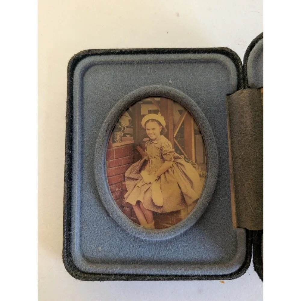 Mid Century Folding Double Picture Frame Mini Oval Photo Frame Faux Leather
